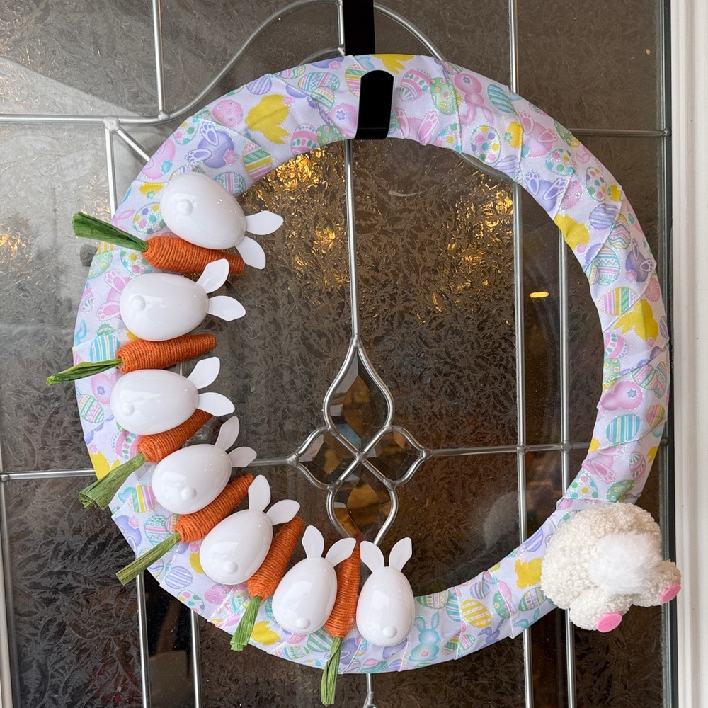 Easter Bunny and Carrot Wreath
